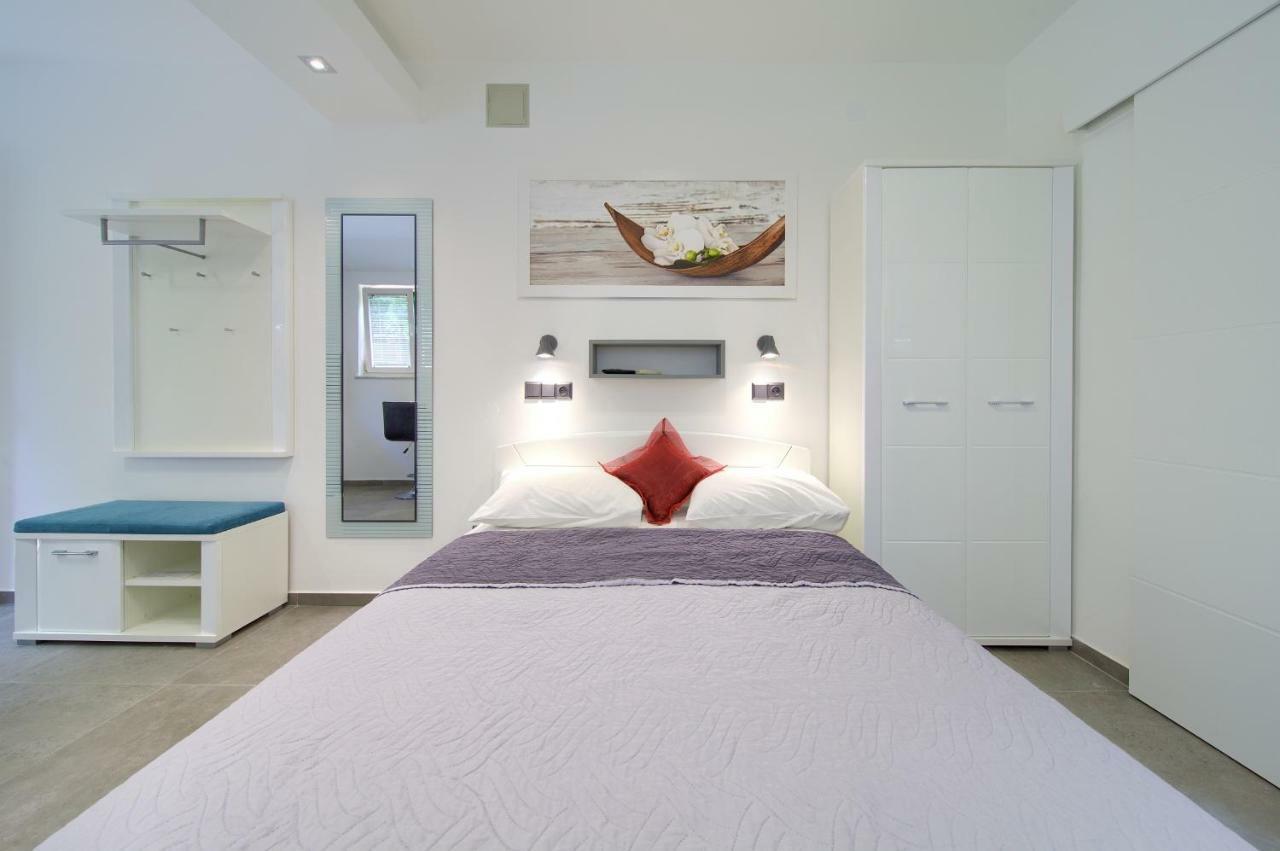 Apartments Stolfa Đảo Krk Ngoại thất bức ảnh